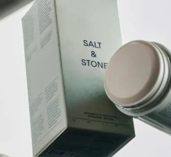Bergamot & Hinoki 75g. deodorant van Salt & Stone
