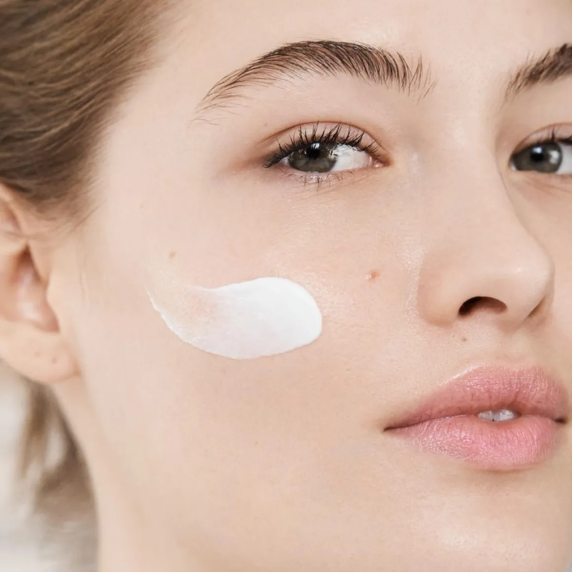 Estee Lauder DayWear MultiProtection Kopen