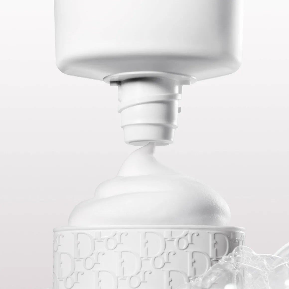 Les Nymphéas La Mousse Foaming Cleanser
