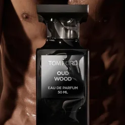 Tom Ford Oud Wood Eau De Parfum Kopen